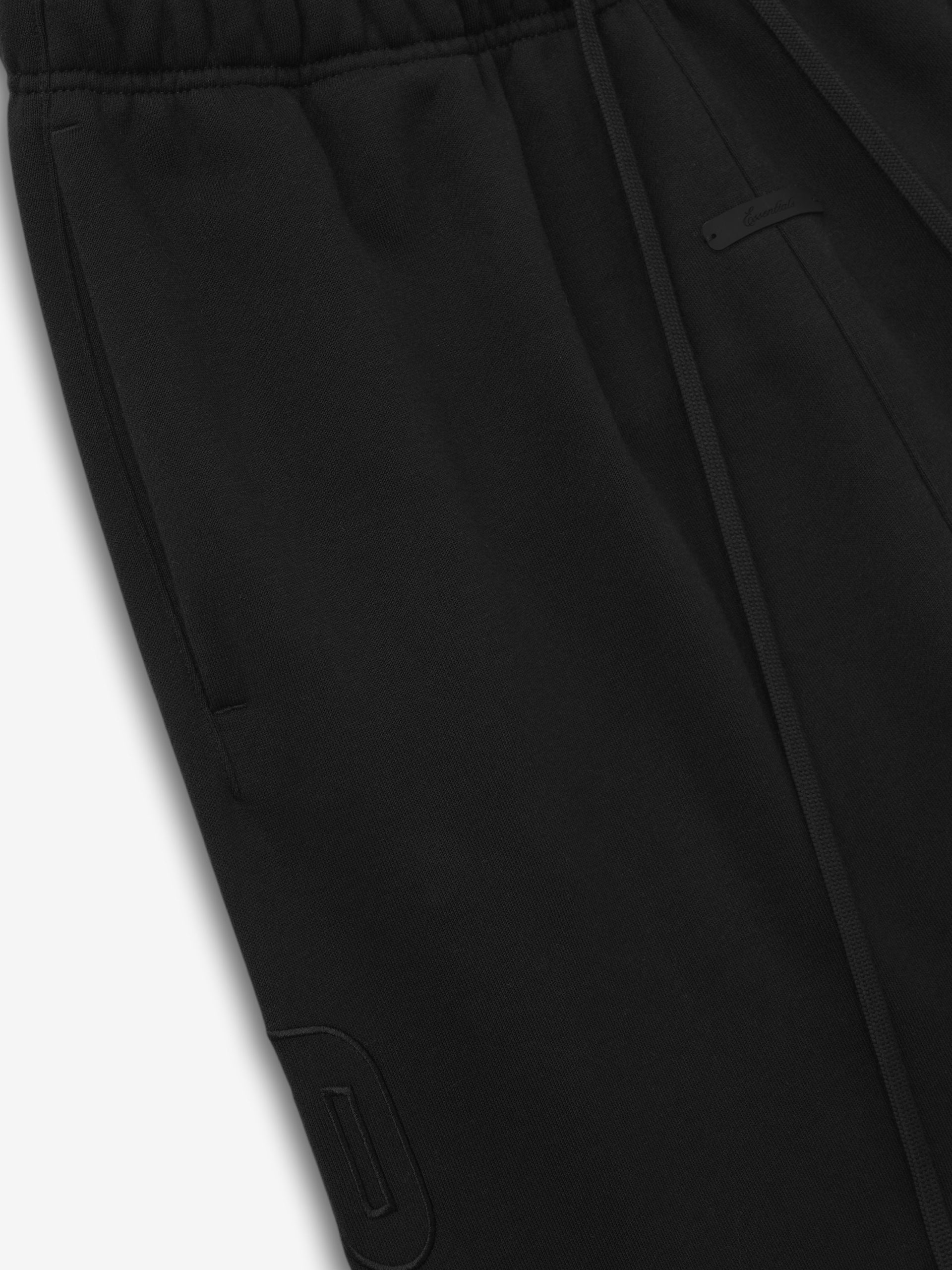Active Trace Relaxed Sweatpant - Image 3